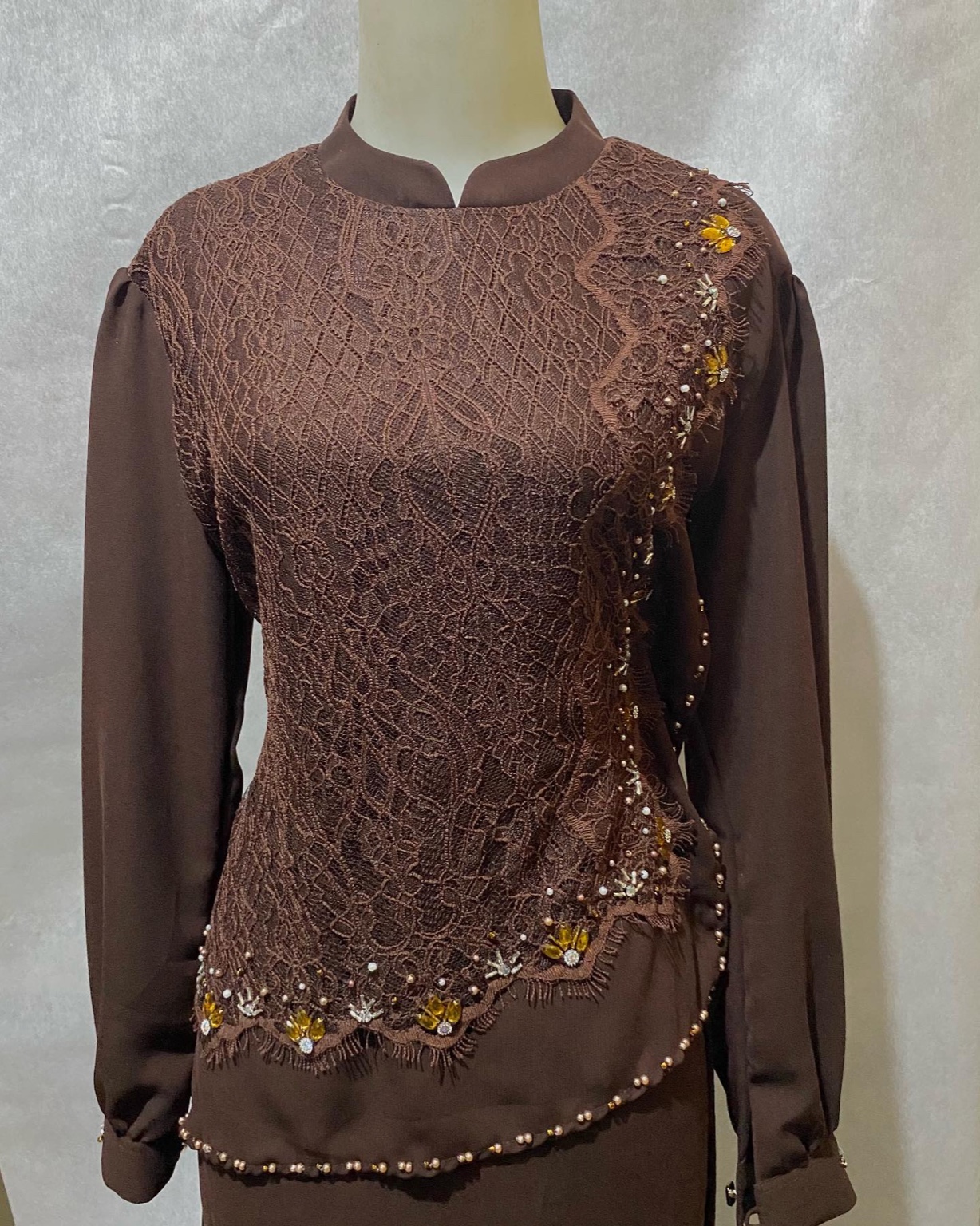 Kebaya coklat bordir elegan